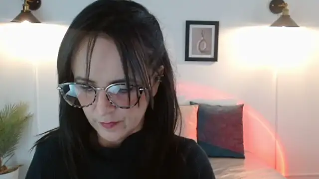 Snapshot of Juliana__lx chatting on 03/12/26, 02:45 Juliana lx online show from 03/12/26, 02:45