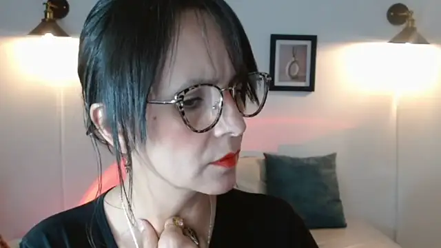 Snapshot of Juliana__lx chatting on 03/18/26, 03:04 Juliana lx online show from 03/18/26, 03:04