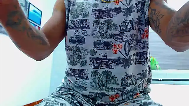 Hot Latino x online show from 01/18/26, 12:42