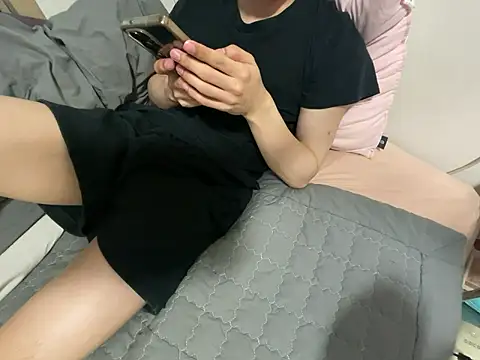 Snapshot of __kim chatting on 06/03/26, 02:08 kim online show from 06/03/26, 02:08