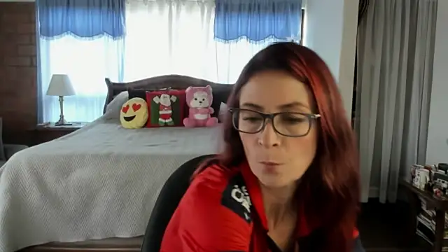 Charlotte-Willson online show from 12/17/25, 08:15