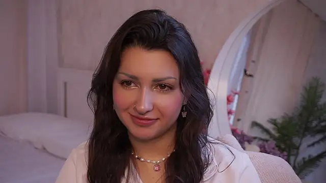 DovieMascall online show from 11/24/25, 07:41