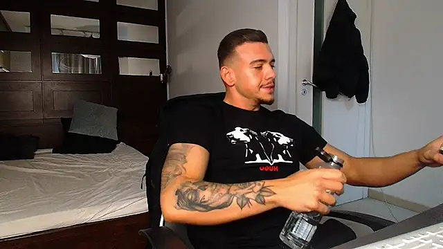 ElijahThorne online show from 02/25/26, 10:14