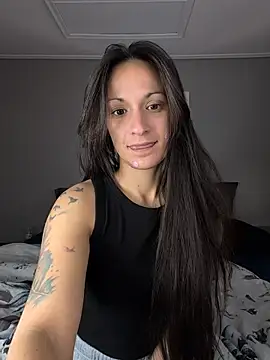 Snapshot of LexiLuxi chatting on 12/02/25, 08:59 LexiLuxi online show from 12/02/25, 08:59