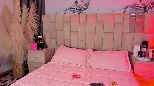 Snapshot of RenataMason chatting on 04/20/26, 04:37 RenataMason online show from 04/20/26, 04:37