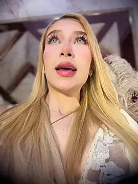 valeryfox   online show from 03/19/26, 10:47