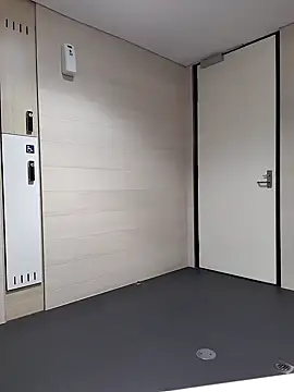 Snapshot of bighopey73 chatting on 09/30/25, 03:55 bighopey73 online show from 09/30/25, 03:55