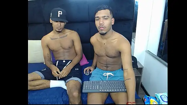 Straight latinX online show from 11/22/25, 03:05