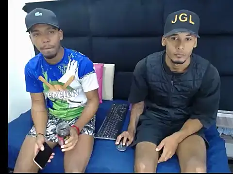 Straight latinX online show from 11/27/25, 03:41