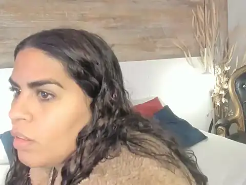 lathiffa online show from 12/20/25, 06:42