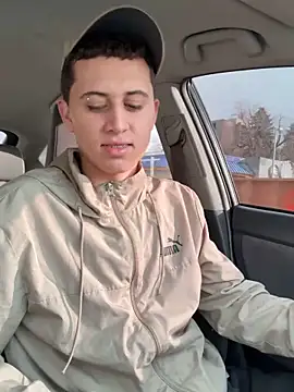 Snapshot of Abrahanm1 chatting on 11/20/25, 09:14 Abrahanm1 online show from 11/20/25, 09:14