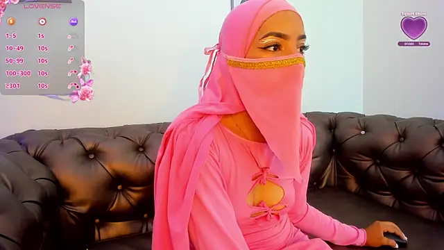 layla Habid online show from 11/26/25, 08:21