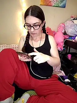 Snapshot of LaylaLucis chatting on 02/26/26, 11:26 LaylaLucis online show from 02/26/26, 11:26