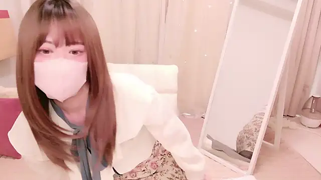 Snapshot of JUNjun__ chatting on 04/08/26, 03:39 JUNjun online show from 04/08/26, 03:39