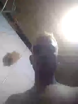 Gzinho69ik online show from 12/16/25, 09:31