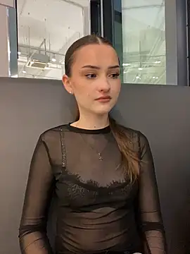 Snapshot of BimboTwiins chatting on 11/30/25, 02:10 BimboTwiins online show from 11/30/25, 02:10