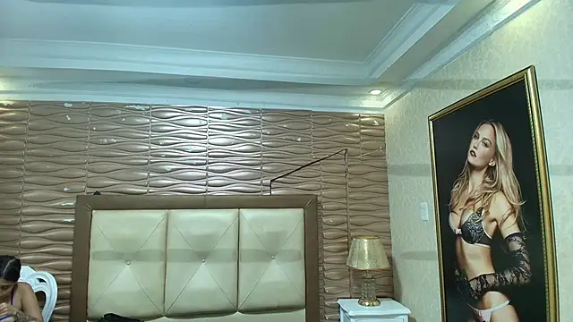 Snapshot of Madyscarlett chatting on 11/30/25, 12:20 Madyscarlett online show from 11/30/25, 12:20