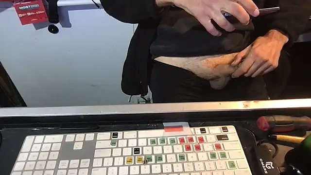 SinlessFreedom7 online show from 02/03/26, 06:40