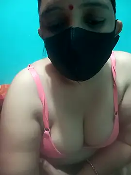 Snapshot of Priya_089 chatting on 12/02/25, 06:41 Priya 089 online show from 12/02/25, 06:41