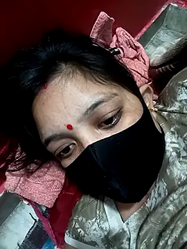 Snapshot of Priya_089 chatting on 12/05/25, 05:09 Priya 089 online show from 12/05/25, 05:09