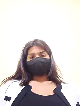 Snapshot of Lovely_girl- chatting on 03/31/26, 05:19 Lovely girl- online show from 03/31/26, 05:19