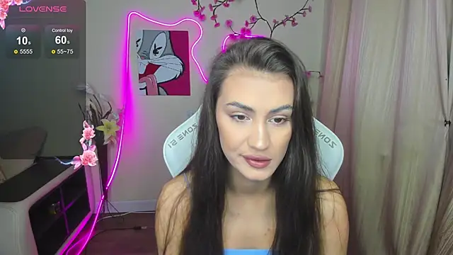 Snapshot of AdeleLuu chatting on 11/30/25, 01:20 AdeleLuu online show from 11/30/25, 01:20