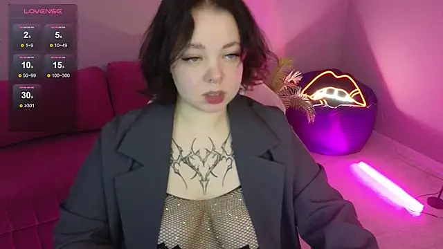 Vlada vv online show from 12/04/25, 01:48