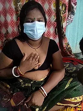 Desicouple1706 online show from 11/24/25, 06:02