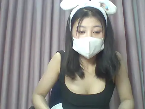 Pinkool21 online show from 11/24/25, 02:06