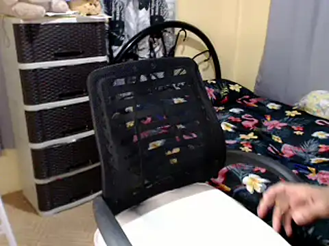 lovelyxmorena online show from 11/26/25, 08:59