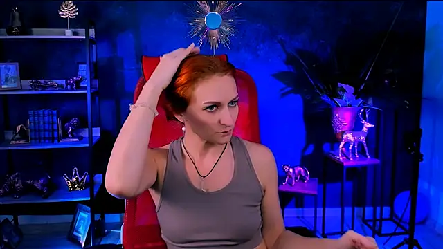 DianaTorrens online show from 12/02/25, 09:03