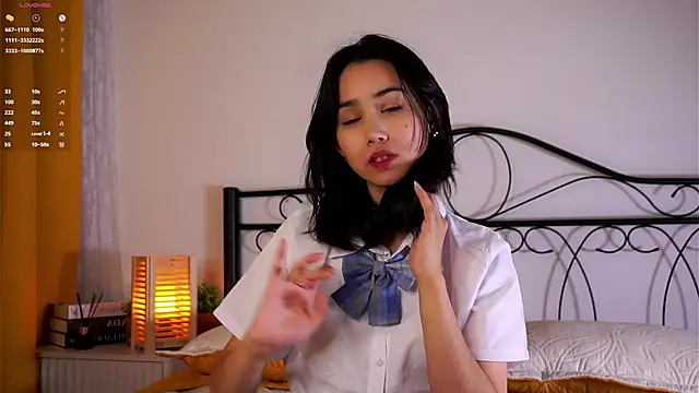 StaciaBratz online show from 11/30/25, 07:18