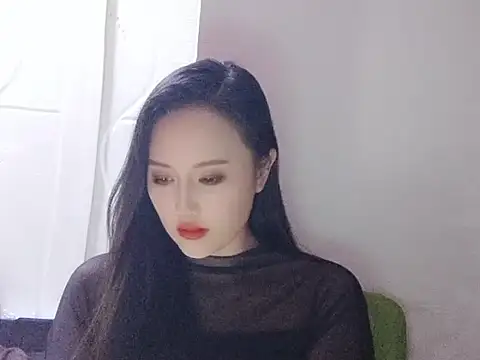 Snapshot of A-Emilyy chatting on 11/29/25, 01:47 A-Emilyy online show from 11/29/25, 01:47