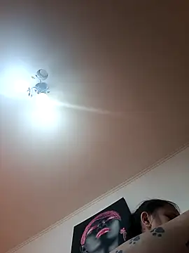 stropinela23 online show from 02/11/26, 02:11