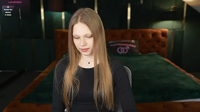 Snapshot of Charlotte_Dreams chatting on 03/11/26, 11:38 Charlotte Dreams online show from 03/11/26, 11:38