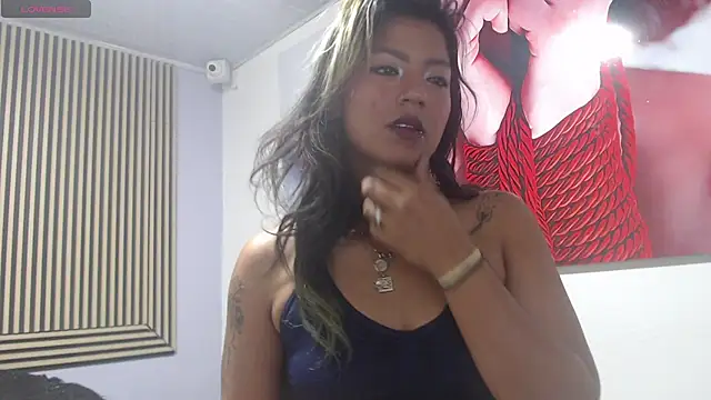 SamathaMay online show from 11/26/25, 12:28