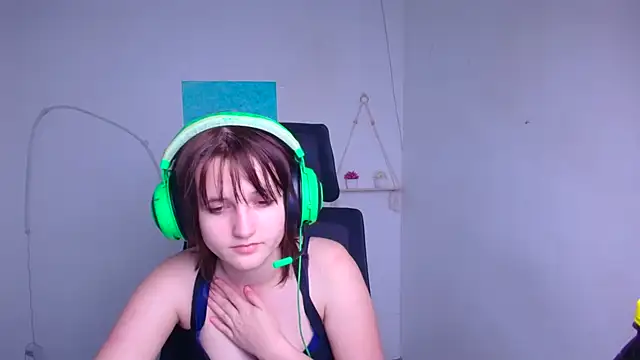 Alice Wonderme online show from 01/12/26, 10:48