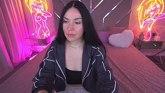 Snapshot of BlackSilkQueen chatting on 11/26/25, 01:45 BlackSilkQueen online show from 11/26/25, 01:45