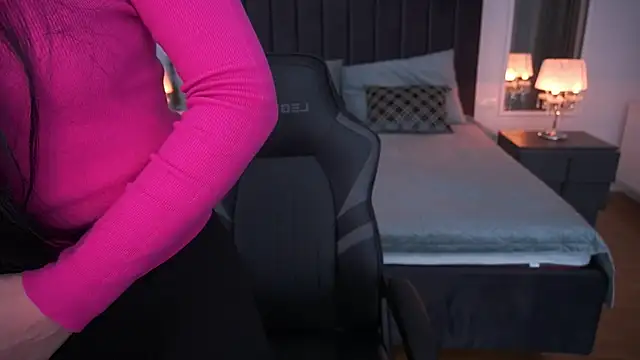 Snapshot of BlackSilkQueen chatting on 12/05/25, 02:03 BlackSilkQueen online show from 12/05/25, 02:03