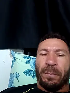 Snapshot of RobertoLuiz84 chatting on 03/09/26, 12:03 RobertoLuiz84 online show from 03/09/26, 12:03