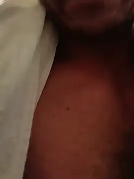 RobertoLuiz84 online show from 06/12/26, 04:33