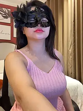 Queen-of-Love online show from 11/30/25, 12:09