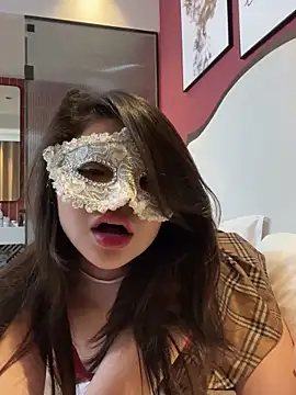 Queen-of-Love online show from 12/13/25, 07:53