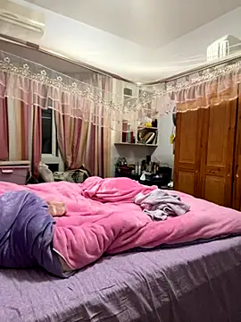 tianwei2567 online show from 12/03/25, 03:21