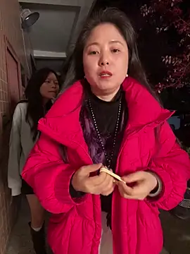 Snapshot of tianwei2567 chatting on 03/17/26, 12:52 tianwei2567 online show from 03/17/26, 12:52