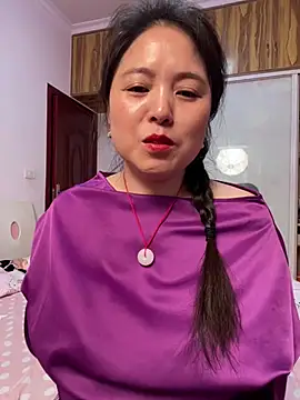 tianwei2567 online show from 05/17/26, 08:16