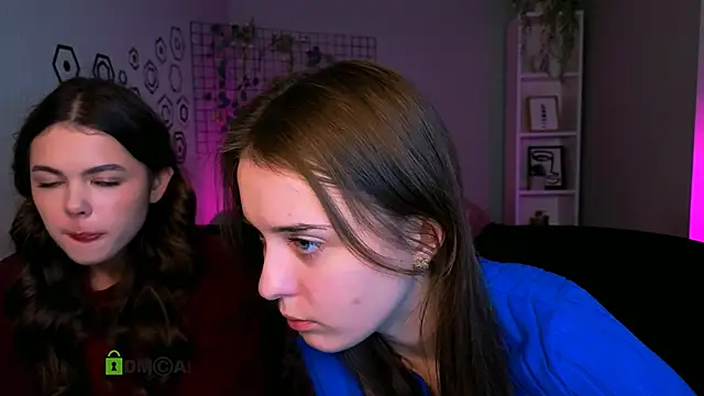 maddycats online show from 11/24/25, 01:55