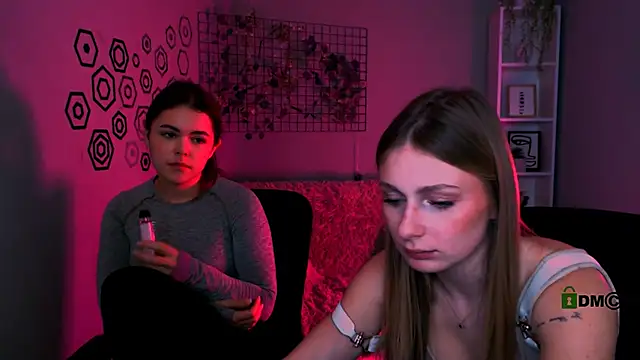 maddycats online show from 11/30/25, 02:43