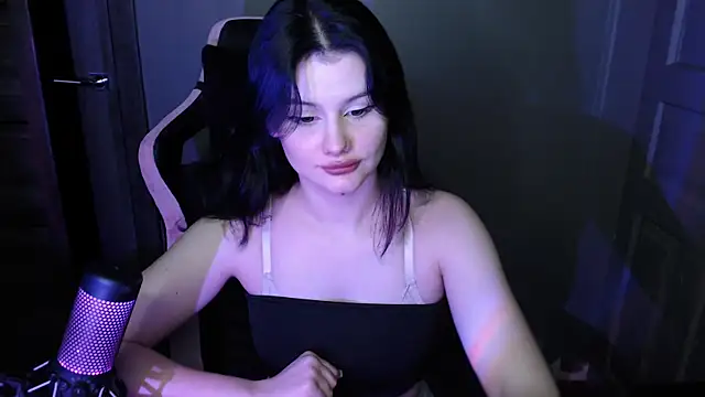 Moon raven online show from 02/23/26, 07:33