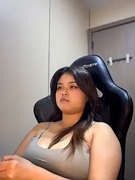 Snapshot of Toffee-00 chatting on 04/04/26, 08:34 Toffee-00 online show from 04/04/26, 08:34